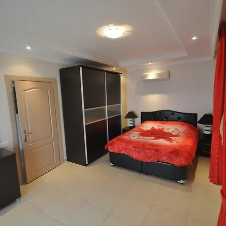 Europ Penthouse Appartement *