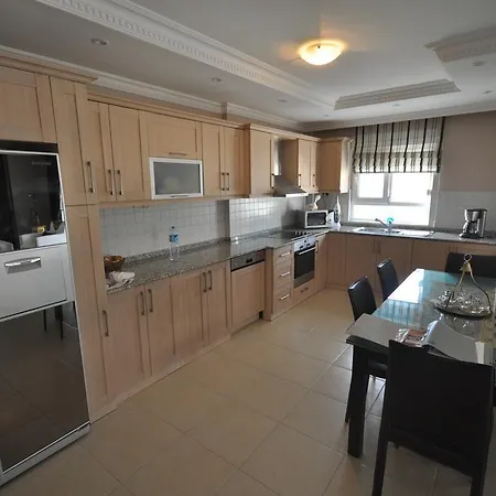 Europ Penthouse Appartement *